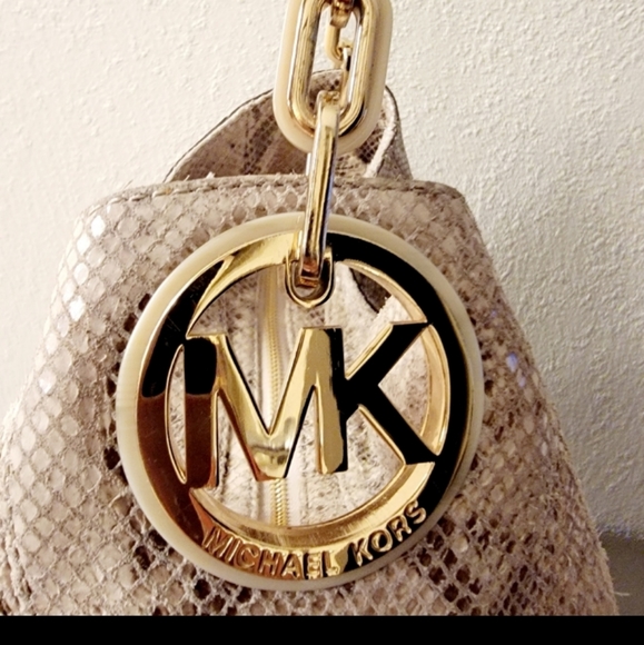 MICHAEL KORS SNAKESKIN PURSE - Picture 4 of 6